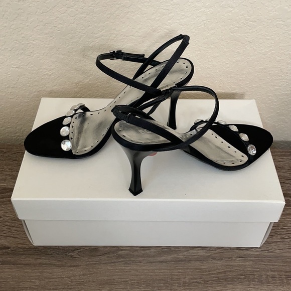 BCBGirls satin sandals - Picture 5 of 5